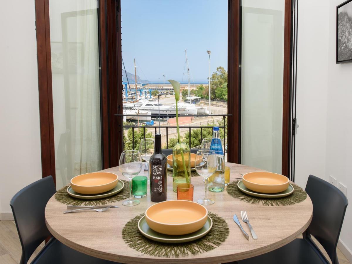 Апартаменты Loft Lungomare Vista Mare E Monti Арбатакс Экстерьер фото