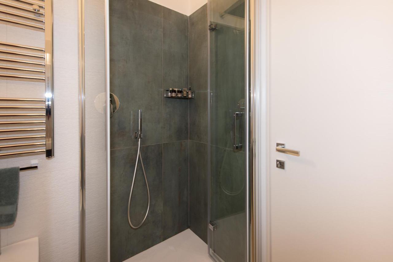 Апартаменты Loft Lungomare Vista Mare E Monti Арбатакс Экстерьер фото